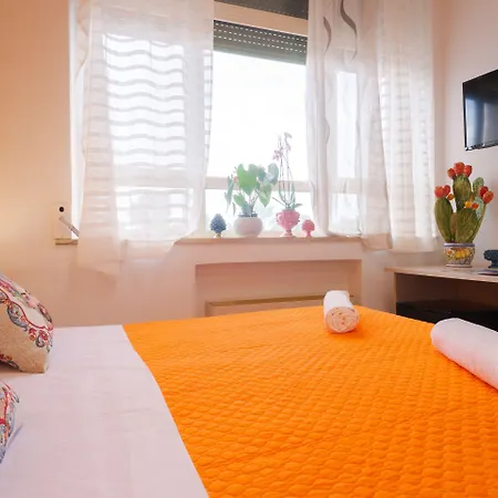 住宿加早餐酒店 Lady Hill 陶尔米纳