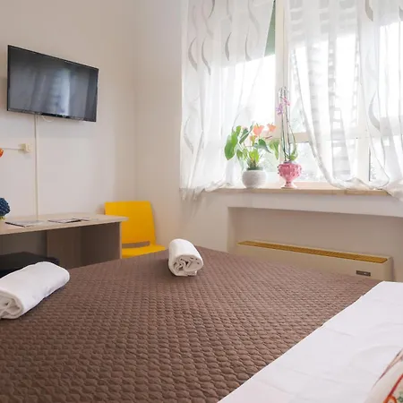 Panzió Lady Hill 3*